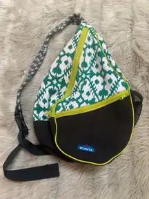 KAVU Rope Sling Bag Backpack Adjustable Green White/Black