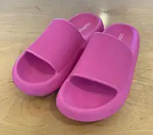 Cushionaire Womens Feather Cloud Recovery Comfort Slide Sandals Hot Pink‎ Size 8