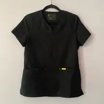 FIGS Casma Three Pocket Scrub Top in Black and Yellow Medical Uniform Women's XS
