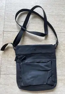 Cochor GUNMETAL Leather Cross Body Purse ZIP Close Adj Strap‎ Matte