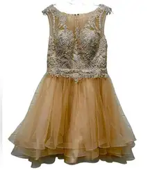 Final sale -Woman’s Juliet cream prom dress size L