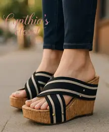 Montego Bay Club Striped Cross-Strap Slip Sandals Women's Size 8.5 Beach