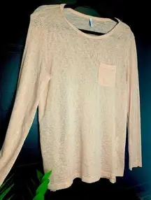 Soft pink long sleeve women’s shirt. Dressy. Casual. Thin, lightweight. Size L.