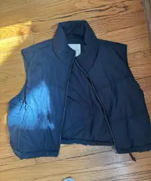 Navy Puffer Short Vest