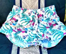 The North Face Women's 3 Fish Studios Shorts in Green Leaf & Mushroom