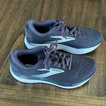 Brooks Ghost 16 Women Running Shoes Size 8 — Model 1204071B090, Black/Grey/White