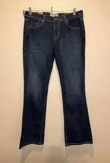 Levi Strauss Signature Jeans 11 Juniors Lowrise Bootcut - Slim Fit - NWT