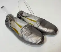 Gap Women's Metallic Scrunch Leather Flat Loafers Size 9
