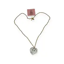 new Tarina x KidRobot ❤︎︎ Ltd Ed Frank Kozik Smorkin’ Heart Necklace ❤︎︎ White