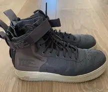 Hard to find, LIKE NEW Nike Special Force Air Force 1 high top sneakers, grey