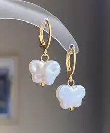 Handmade butterfly fairy cottage cute simple dangle earrings🦋