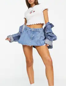 Edikted Y2K Ultra Mini Skort in Denim Size Medium NWT