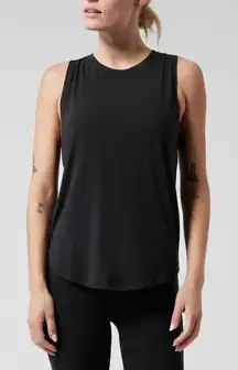 ATHLETA Cloudlight Muscle Tank in Black - Excellent Condition