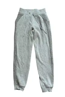 Lululemon Scuba light gray sherpa stripe jogger sweatpants size 4