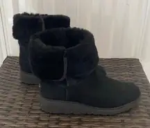UGG Boots Amie woman’s size 9