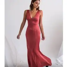 Donna Mizani Florence V-Neck Sleeveless Satin Mermaid Gown