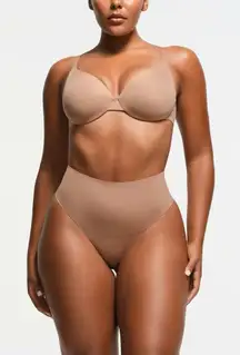 NWT SKIMS Smoothing Intimates Full Coverage Bra - Sienna Tan Beige - 38C