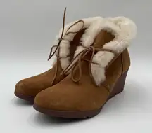 UGG Australia Jeovana Boots Chestnut Suede Waterproof  Wedge Lace Up size 9