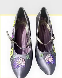 Funky Embellished Gray Satin Boho Charm  Wedges 8.5