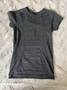 Lululemon Top Swiftly Tech