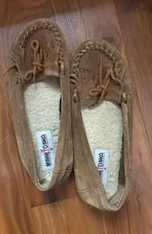 Minnetonka Moccasins Women’s 9