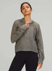 Lululemon Athletica Relaxed Fit Mesh Jacket Grey Green Sage 6 EUC