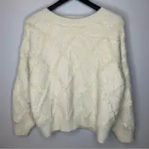 Mod On Trend  Fuzzy Off White Long Sleeve Sweater Size M