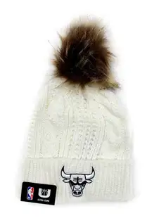 NBA Chicago Bulls Basketball Cable Knit Faux Fur Winter Hat Beanie Womens Gift