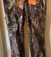 Field & Stream Women’s Woodland Camo Cargo Pants
