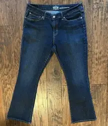 Levis Signature Womens 16 S Modern Boot Cut Blue Jeans Lots of Stretch Waist 34”
