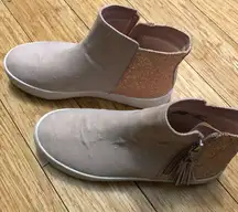 Wonder Nation Blush Pink ankle sneaker boots size 5.