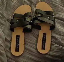 Steven by Steve Madden black leather sandals sz 8