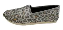 TOMS‎ SILVER GLITTER CHEETAH PRINT SLIP-ON FLAT SHOES WOMEN'S SIZE 6