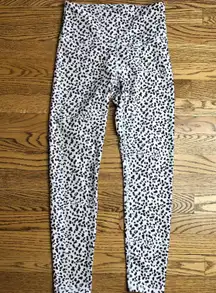 Leggings White Cheetah Leopard Print
