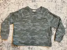 Universal Thread Camo Sweatshirt Crewneck