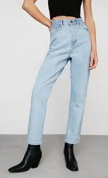 NWT  Organic Denim High Waisted Mom Jeans in Bleach Wash Size 12