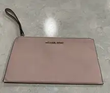 Michael Kors Jet Set Large Leather Clutch‎ Wristlet Pink With Gold Accents