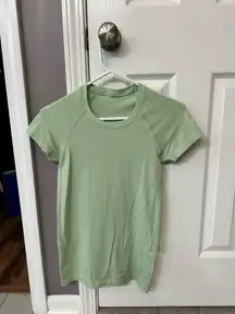Lululemon swiftly tech short sleeve