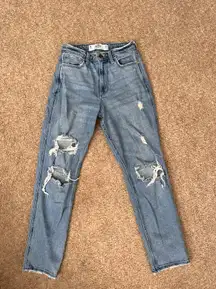 Curvy High - Rise Mom Jean