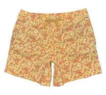 L.L. Bean Favorite Fit Yellow Floral Pull-On Chino Shorts 6” Inseam Women’s 10