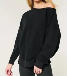 Hollister Oversized Off the Shoulder Crewneck