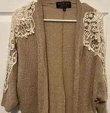 Active USA beige shrug cardigan in small