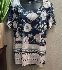 #99 EST. 1946 short sleeve printed top size XL.