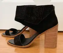 Kelsi Dagger Black Leather Suede Open Toe Strap Cuff Heels 9 Geometric Pattern