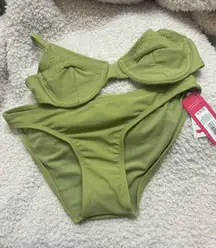 Bathingsuit Top And Bottom 