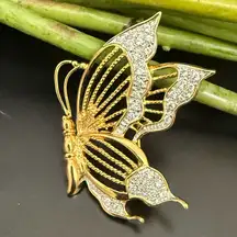 Vintage SETA Signed Gold-tone Pave Crystal Butterfly Brooch 6.3g.
