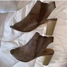 Maurice’s Brown Open Toe Heels