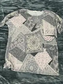 Perfect Peach Pink Gray Graphic Shirt Size XL