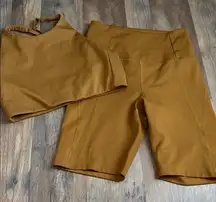 Girlfriend Collective Topanga Sports Bra and High Rise Biker Short Set Size S