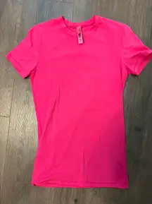 SKIMS Pink Tuckable Tee